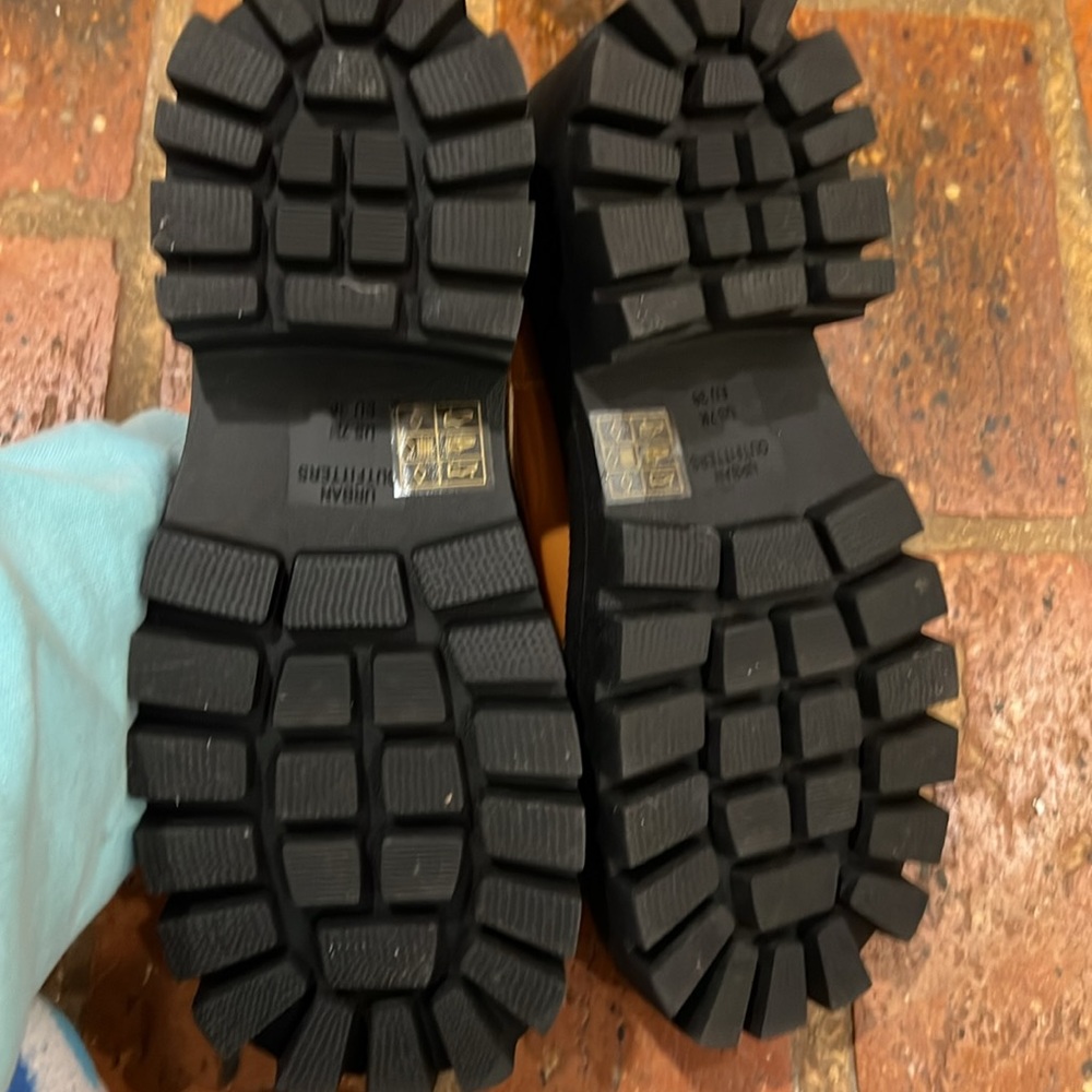 Urban Outfitters chunky Oxford shoes - Picture 10 of 12